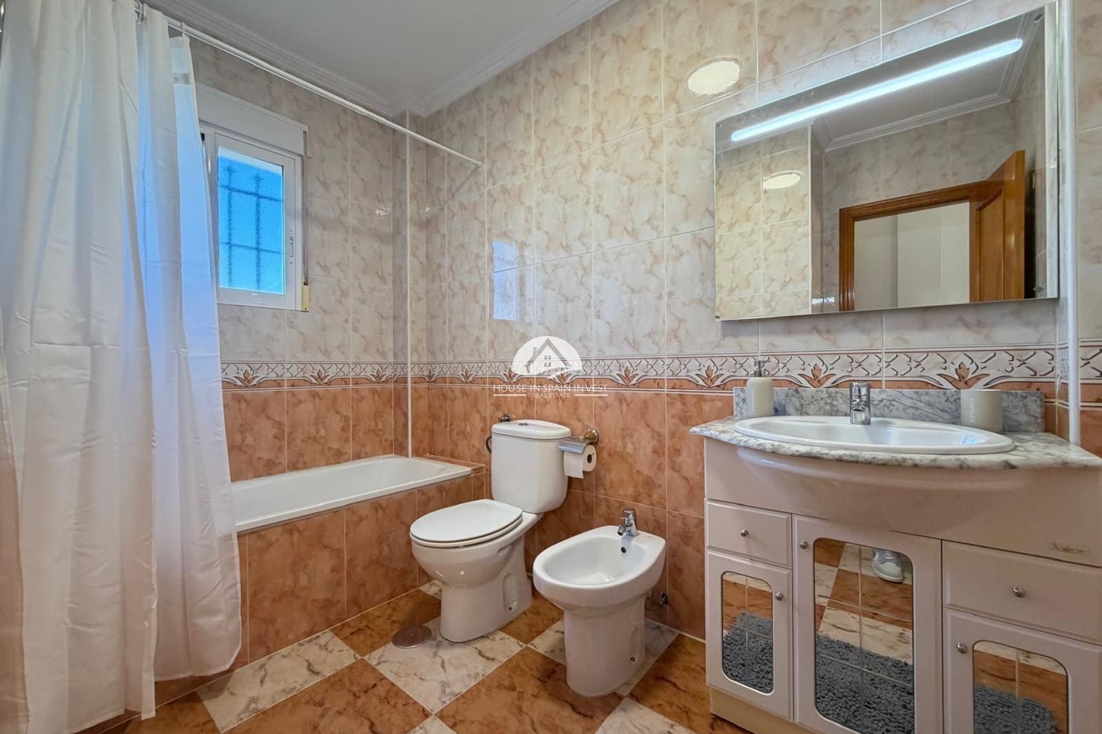 2 bedroom Townhouse for sale in Orihuela Costa with pool - € 209,900 (Ref: 9976411)