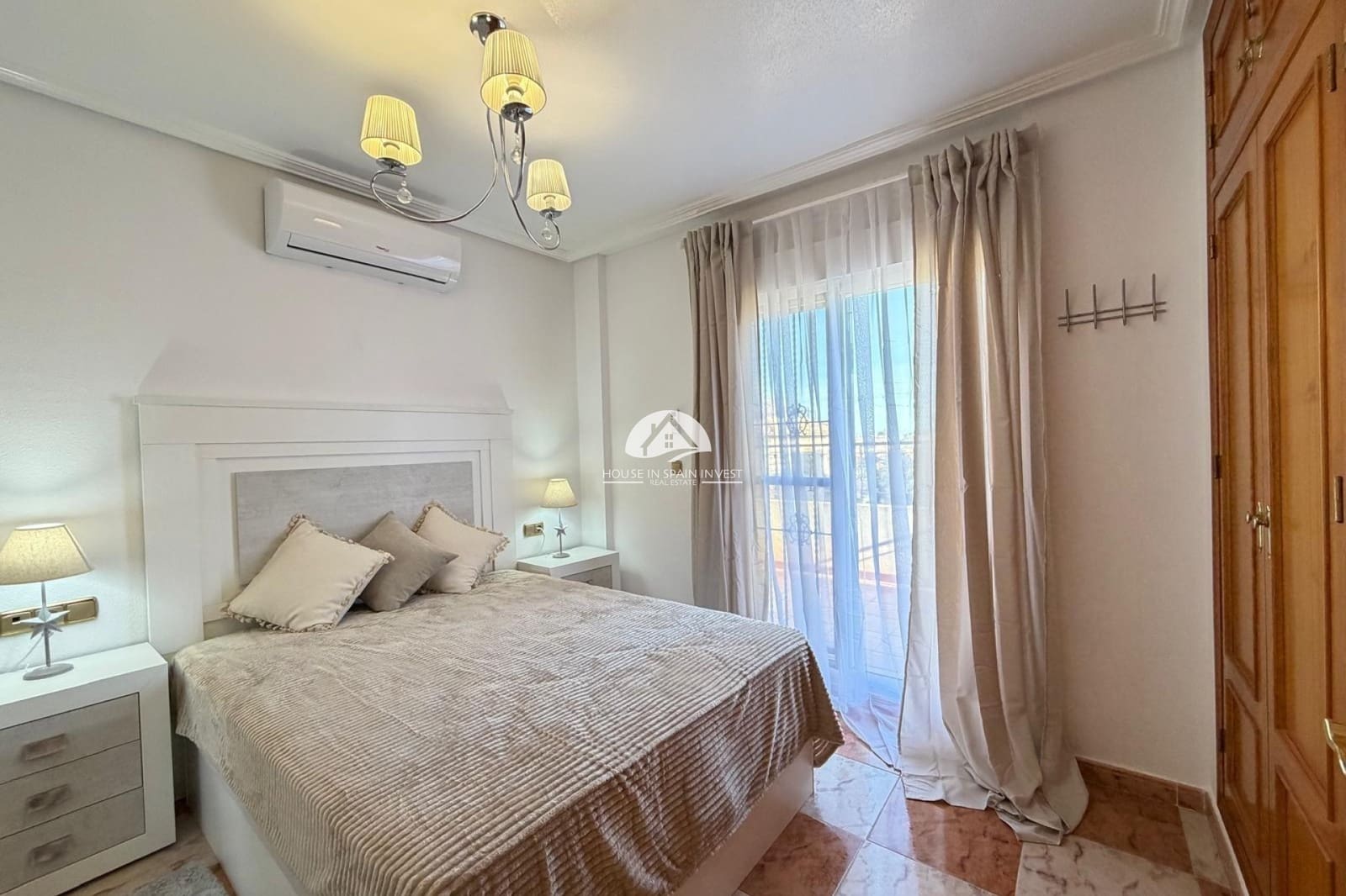2 bedroom Townhouse for sale in Orihuela Costa with pool - € 209,900 (Ref: 9976411)