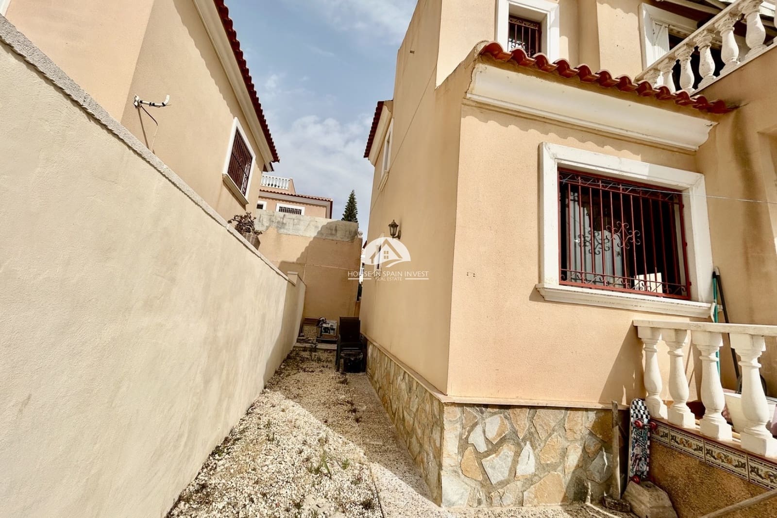 2 Zimmer Villa zu verkaufen in Orihuela Costa mit Garage - 229.000 € (Ref: 9976415)