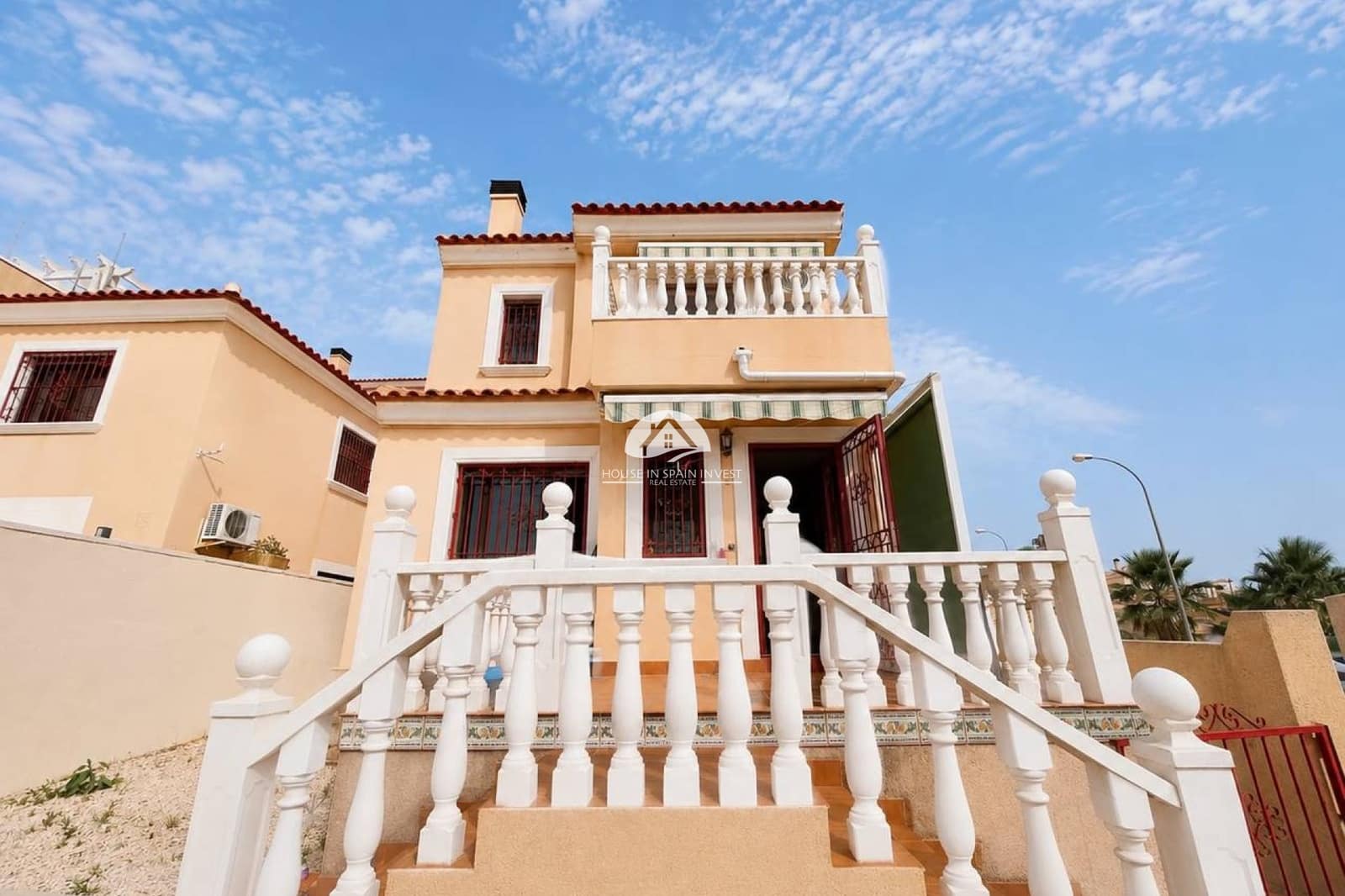 2 Zimmer Villa zu verkaufen in Orihuela Costa mit Garage - 229.000 € (Ref: 9976415)