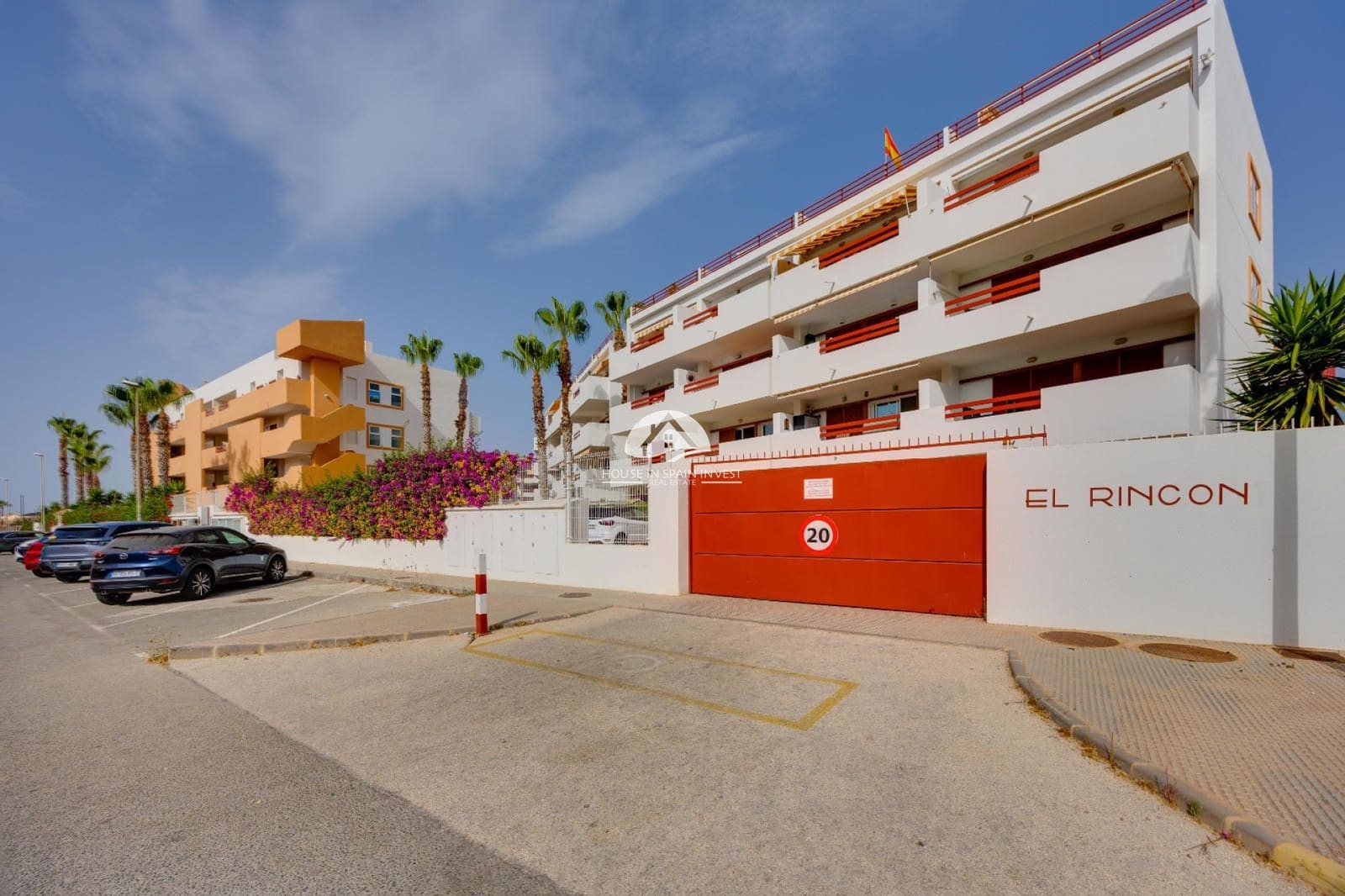 2 soveværelse Lejlighed til salg i Orihuela Costa med swimmingpool garage - € 194.969 (Ref: 9976417)