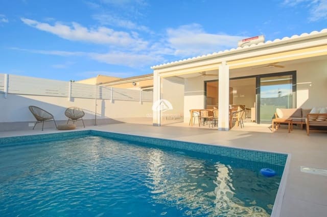3 soveværelse Villa til salg i El Chaparral, Torrevieja med swimmingpool - € 459.000 (Ref: 9976418)