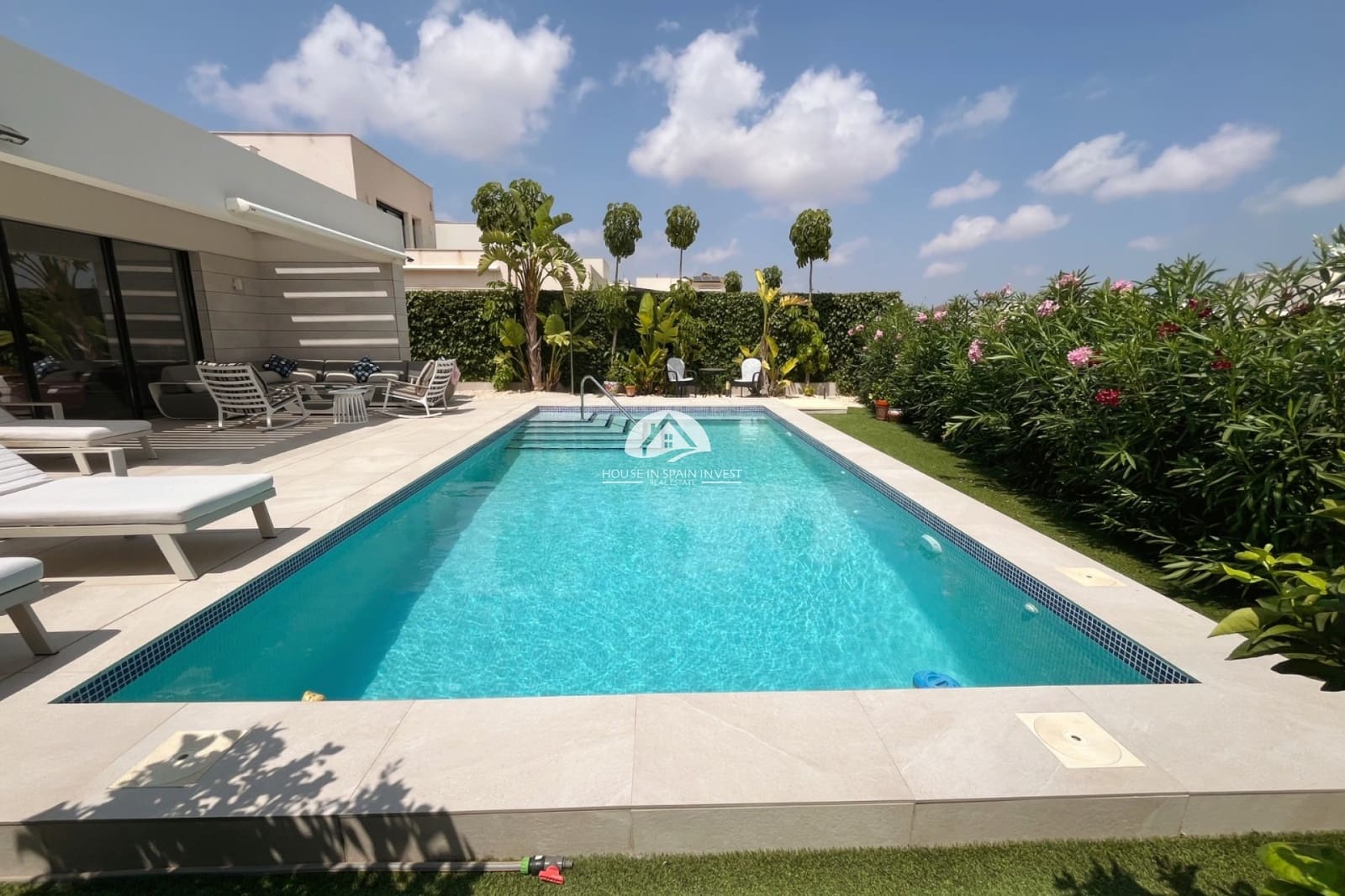4 soverom Villa til salgs i Los Montesinos med svømmebasseng - € 595 000 (Ref: 9990028)