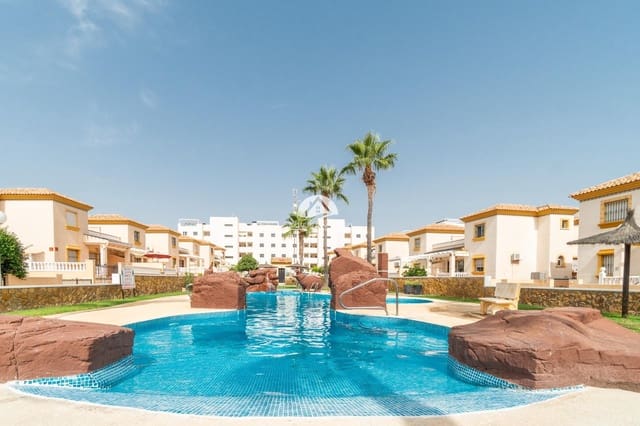 2 soverom Bungalow til salgs i Villamartin, Orihuela med svømmebasseng - € 175 000 (Ref: 9990030)