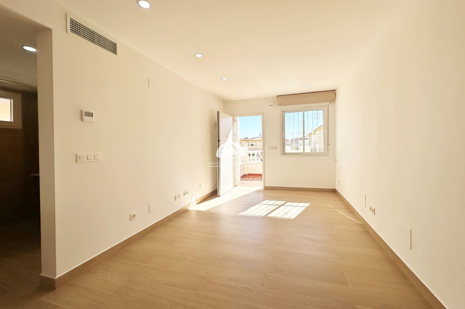 2 slaapkamer Appartement te koop in Orihuela Costa met zwembad - € 160.000 (Ref: 9990032)