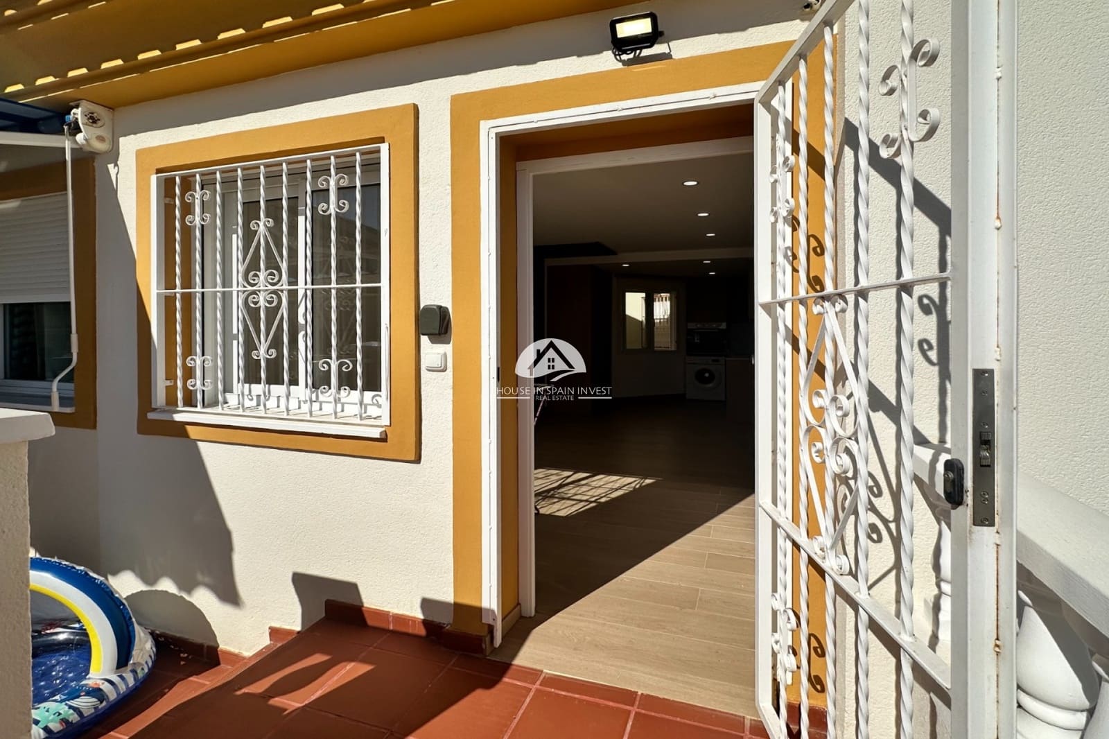 2 slaapkamer Appartement te koop in Orihuela Costa met zwembad - € 160.000 (Ref: 9990032)
