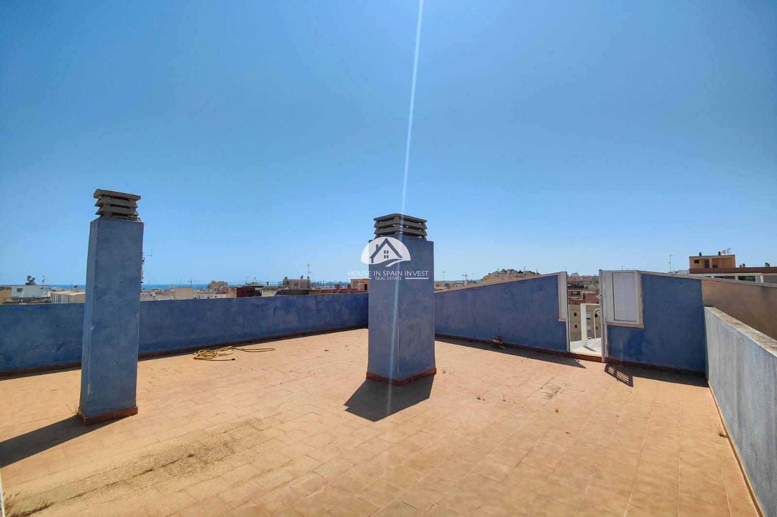 3 soverom Penthouse til leie i Torrevieja - € 1 050 (Ref: 9993578)