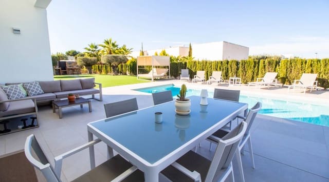 3 bedroom Villa for sale in Las Colinas Golf, Orihuela with pool - € 1,050,000 (Ref: 7699197)