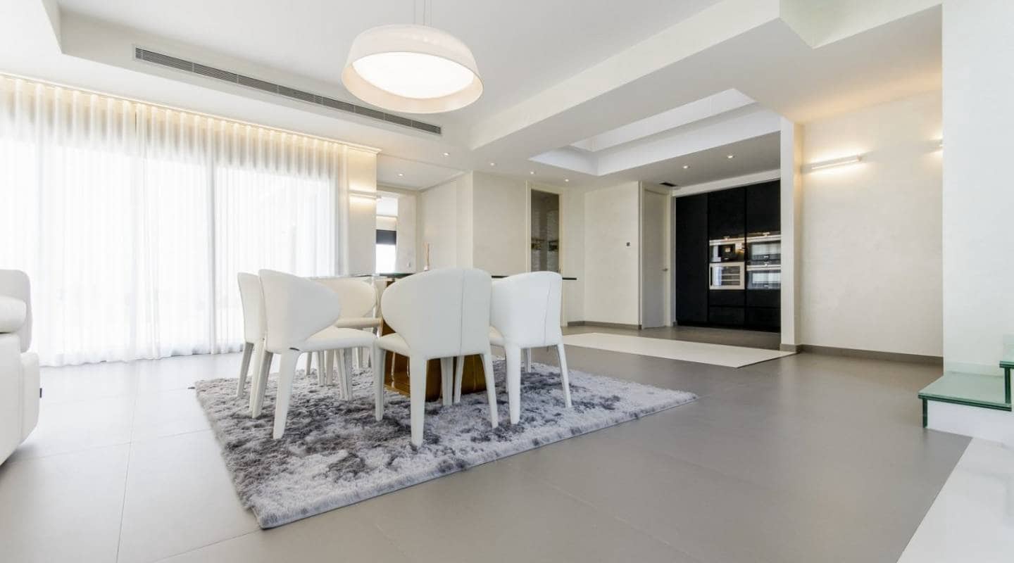 3 soveværelse Villa til salg i Orihuela Costa med swimmingpool - € 1.195.000 (Ref: 7699216)