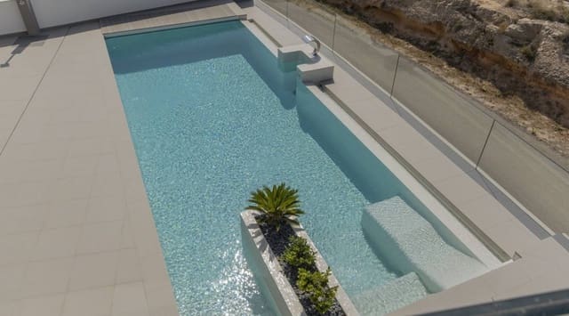 3 slaapkamer Villa te koop in Campoamor, Orihuela met zwembad - € 1.195.000 (Ref: 7699216)