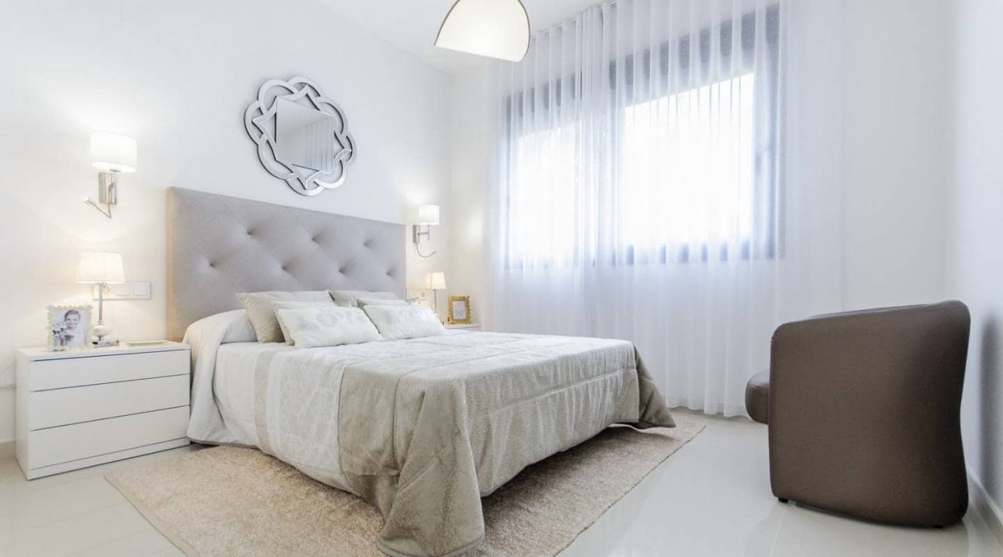 4 quarto Moradia para venda em San Miguel de Salinas com piscina - 630 000 € (Ref: 7699221)