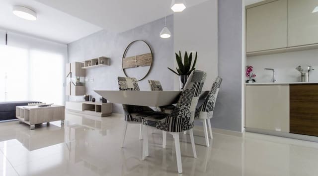 4 soveværelse Villa til salg i San Miguel de Salinas med swimmingpool - € 630.000 (Ref: 7699221)