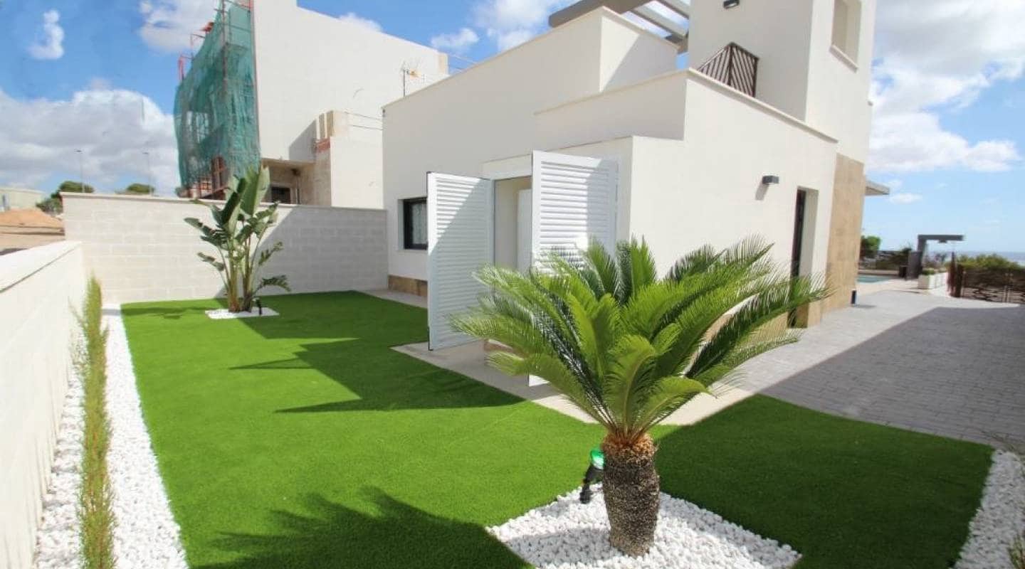 3 soveværelse Villa til salg i San Miguel de Salinas med swimmingpool - € 630.000 (Ref: 7699224)