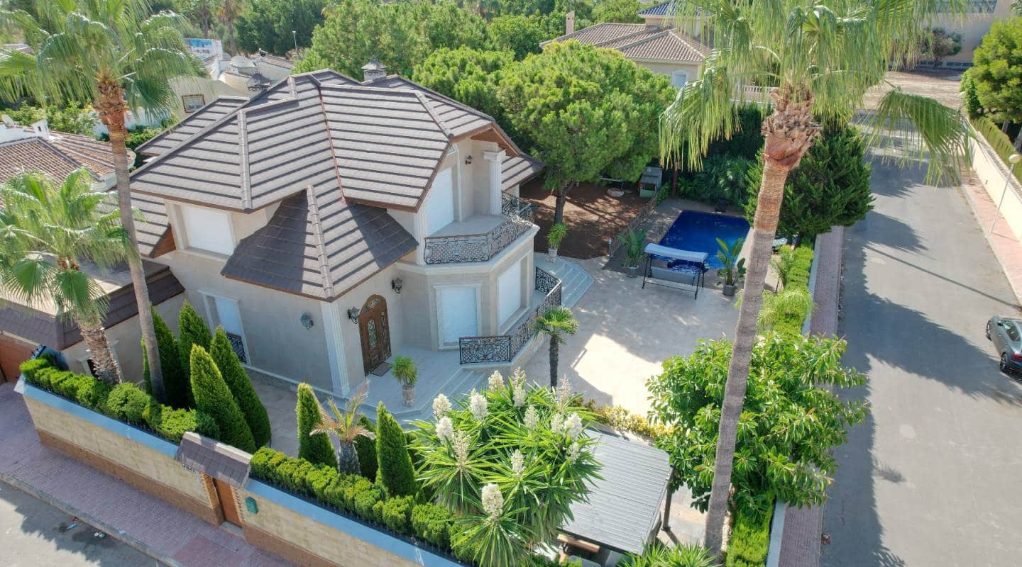 5 soveværelse Villa til salg i Dona Pepa med swimmingpool - € 1.100.000 (Ref: 7705434)