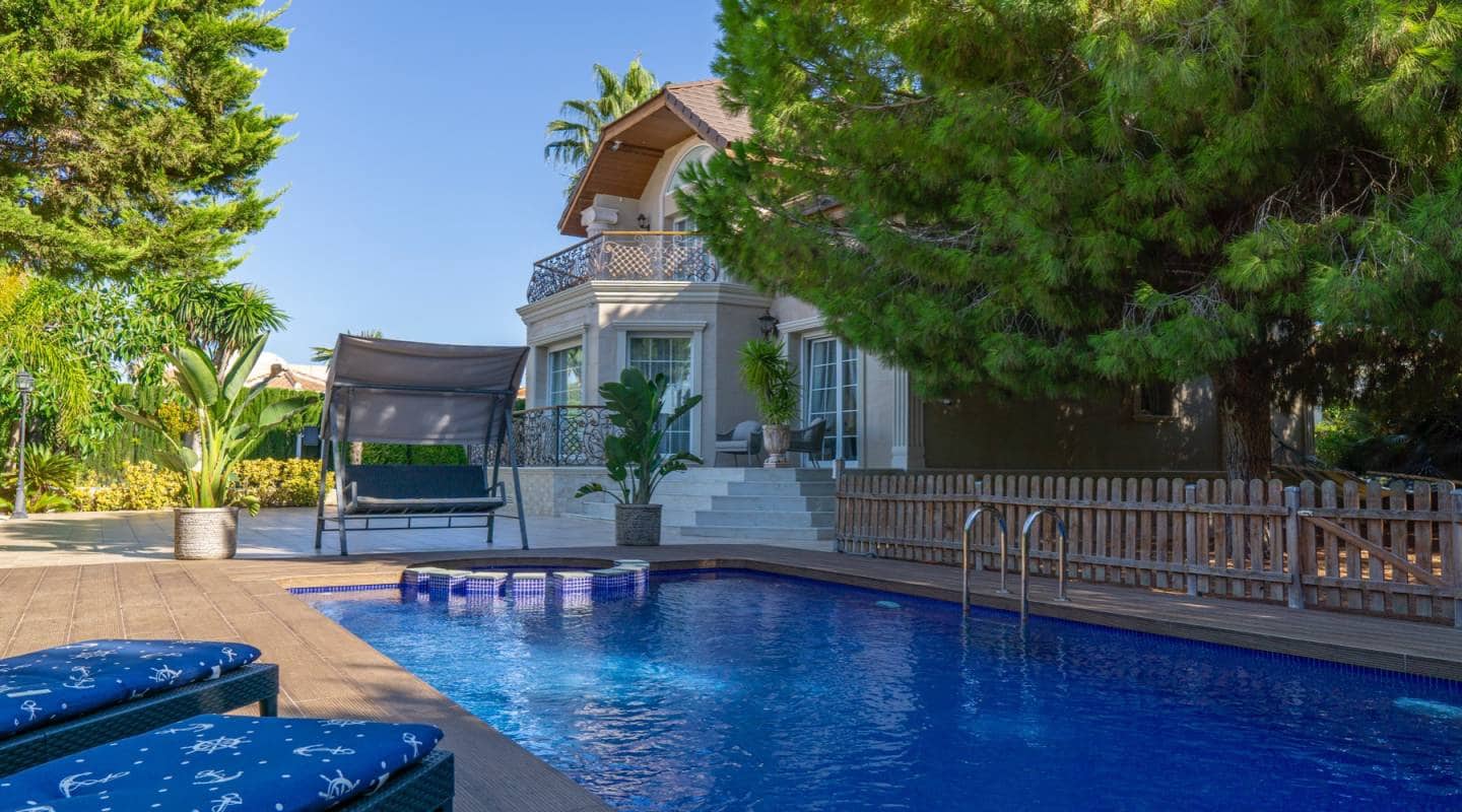 5 soveværelse Villa til salg i Dona Pepa med swimmingpool - € 1.100.000 (Ref: 7705434)