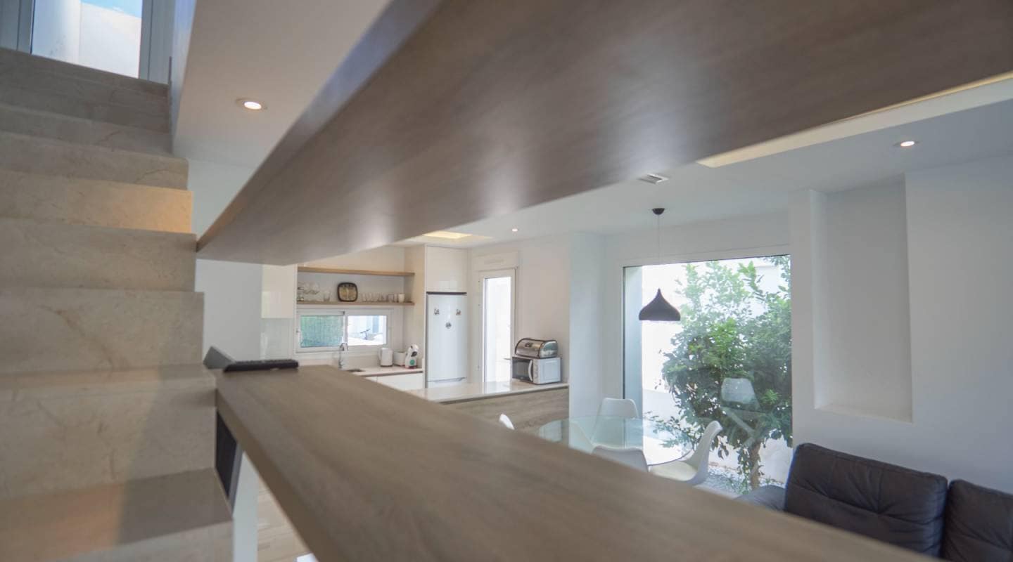 2 soverom Kjedet enebolig til salgs i Ciudad Quesada med svømmebasseng garasje - € 315 000 (Ref: 7917976)