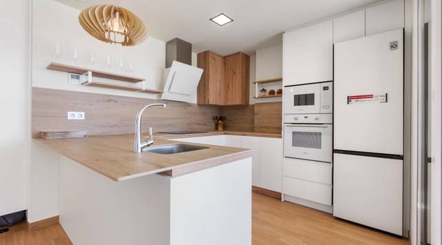 3 bedroom Villa for sale in Ciudad Quesada, Rojales with pool - € 649,000 (Ref: 8005304)