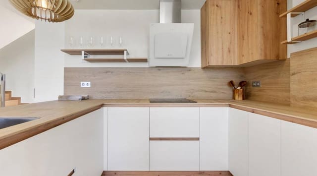 3 bedroom Villa for sale in Ciudad Quesada, Rojales with pool - € 649,000 (Ref: 8005304)