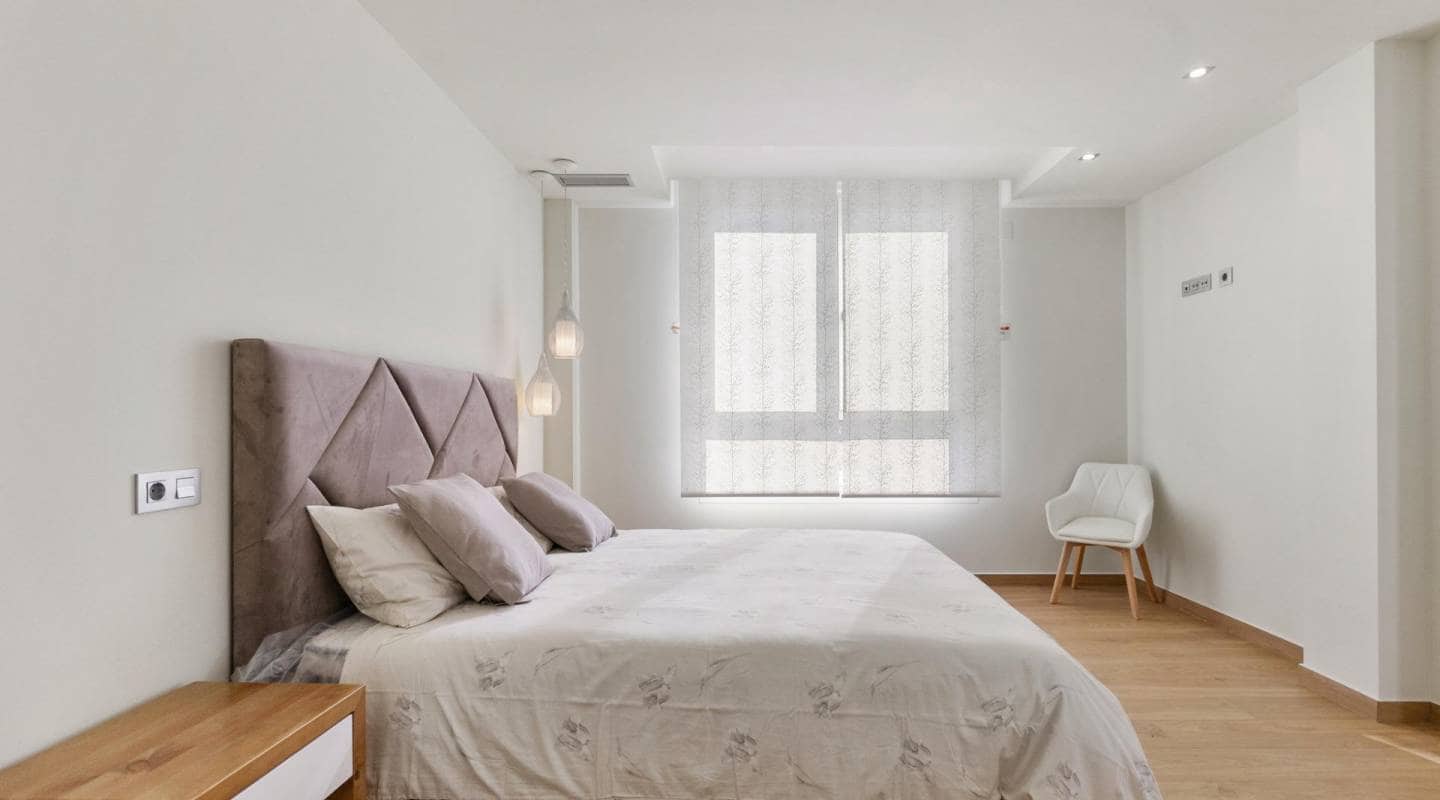 3 bedroom Villa for sale in Ciudad Quesada with pool - € 649,000 (Ref: 8005304)