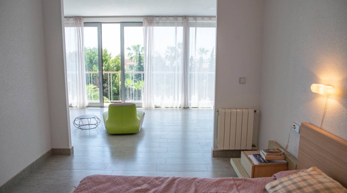 4 quarto Moradia para venda em Pueblo Bravo com piscina - 840 000 € (Ref: 8047774)