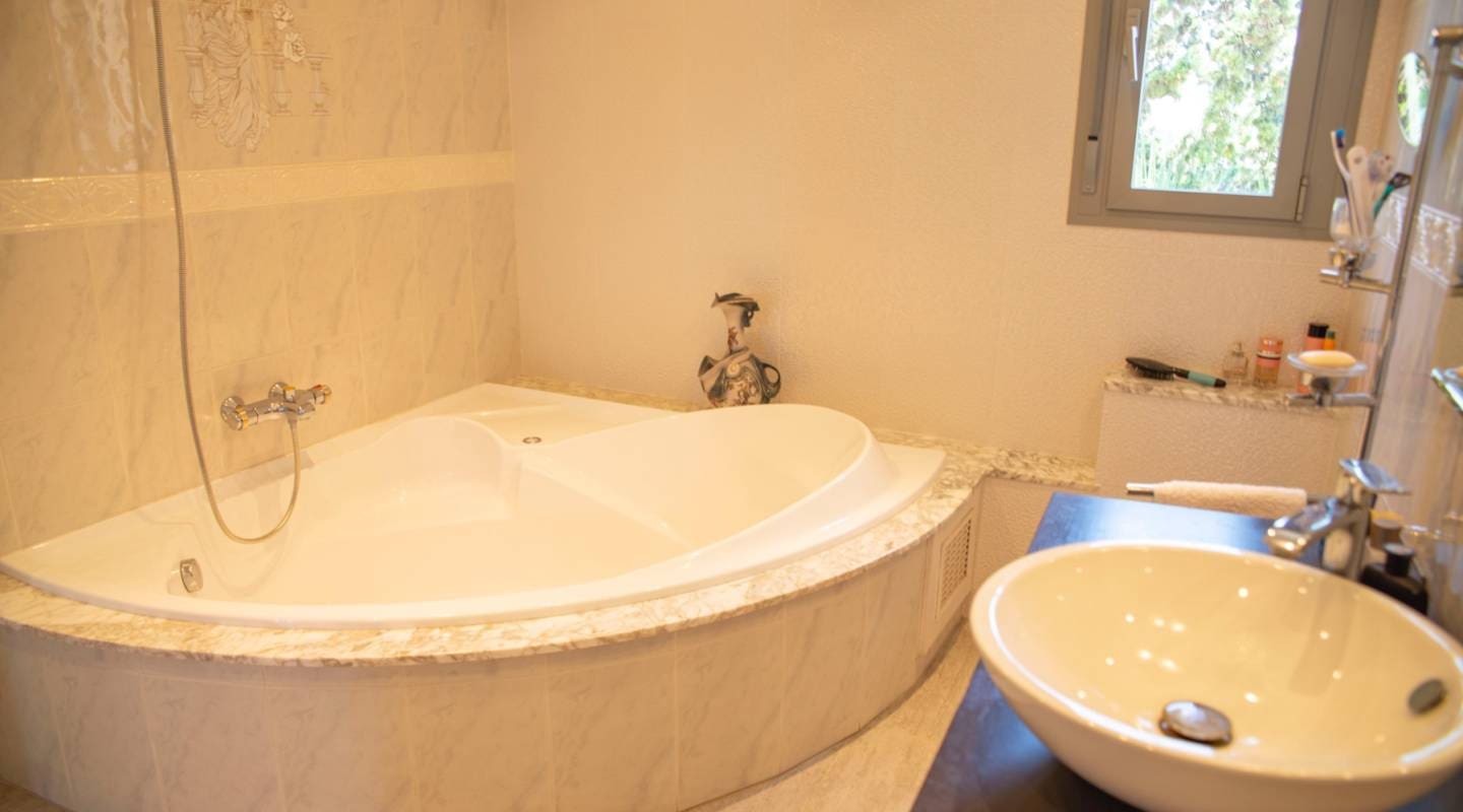 4 quarto Moradia para venda em Pueblo Bravo com piscina - 840 000 € (Ref: 8047774)