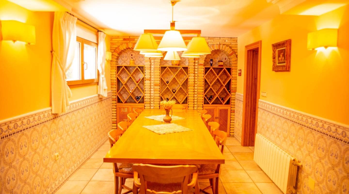 4 quarto Moradia para venda em Pueblo Bravo com piscina - 840 000 € (Ref: 8047774)