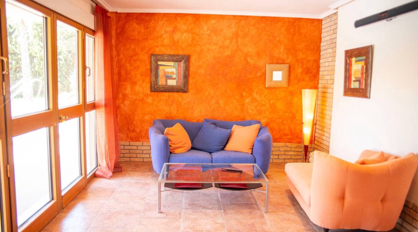 4 quarto Moradia para venda em Pueblo Bravo com piscina - 840 000 € (Ref: 8047774)