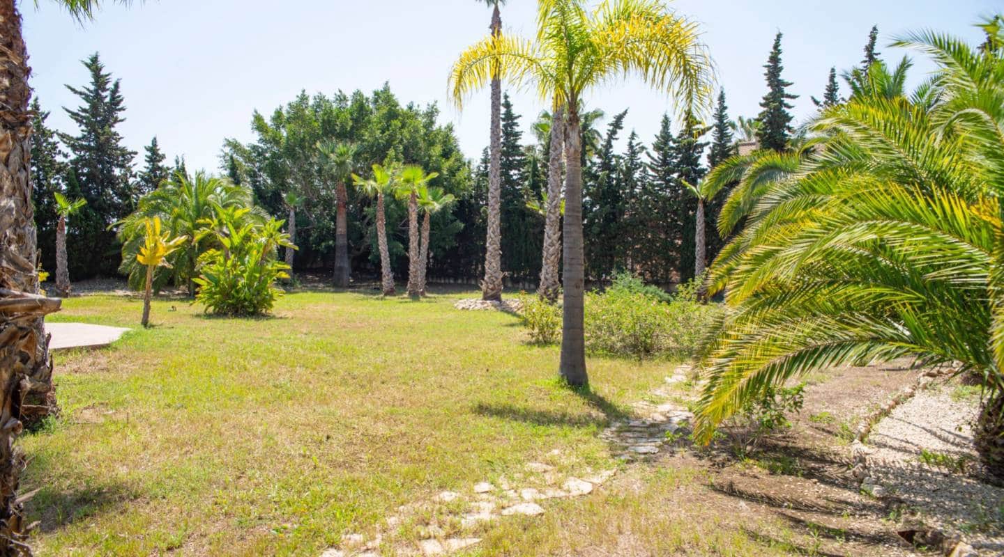 4 quarto Moradia para venda em Pueblo Bravo com piscina - 840 000 € (Ref: 8047774)