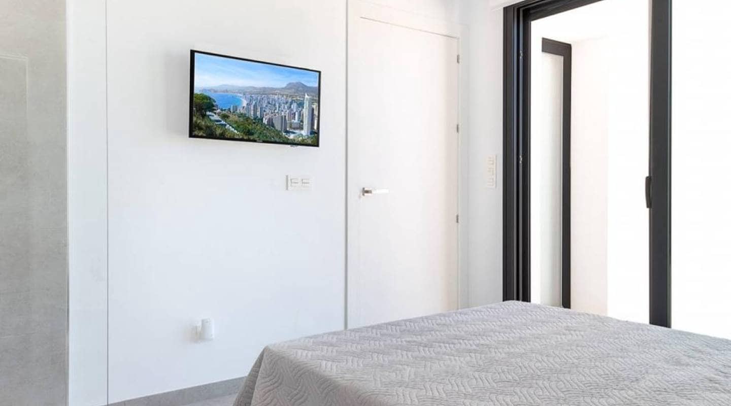 Chalet de 4 habitaciones en Benijófar en venta - 500.000 € (Ref: 8047793)