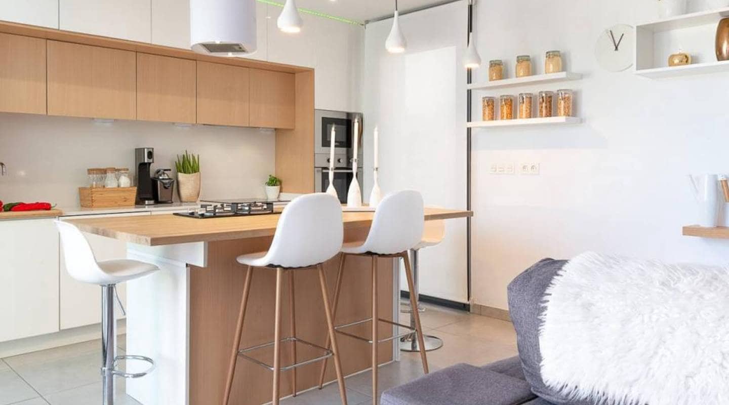 Chalet de 4 habitaciones en Benijófar en venta - 500.000 € (Ref: 8047793)