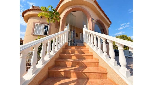 3 Zimmer Villa zu verkaufen in Ciudad Quesada, Rojales mit Pool Garage - 389.000 € (Ref: 8047793)