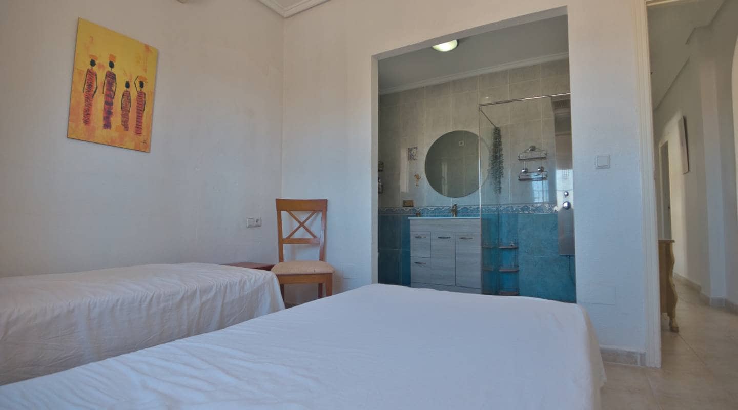 3 bedroom Villa for sale in Ciudad Quesada with pool garage - € 389,000 (Ref: 8047793)