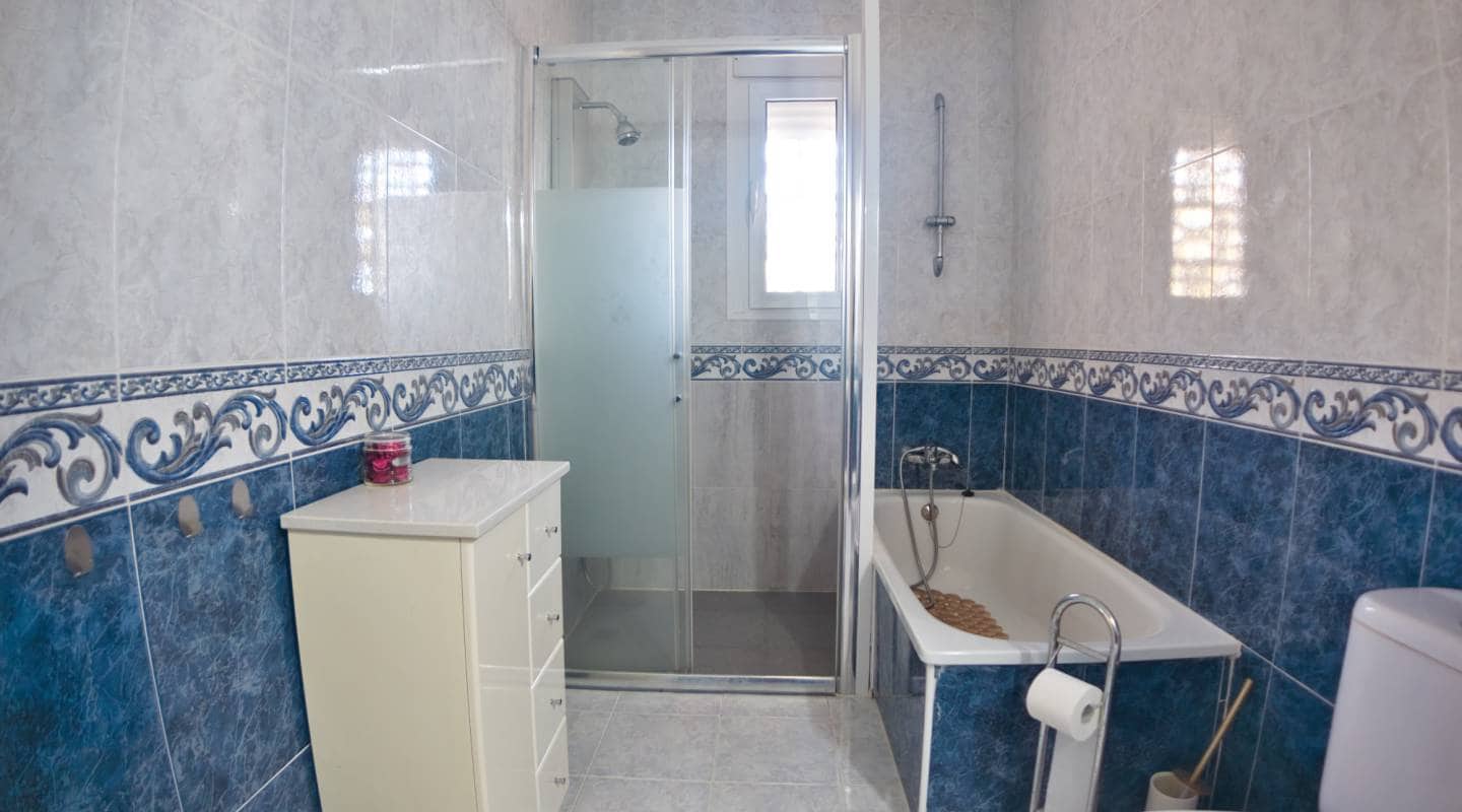3 bedroom Villa for sale in Ciudad Quesada with pool garage - € 389,000 (Ref: 8047793)
