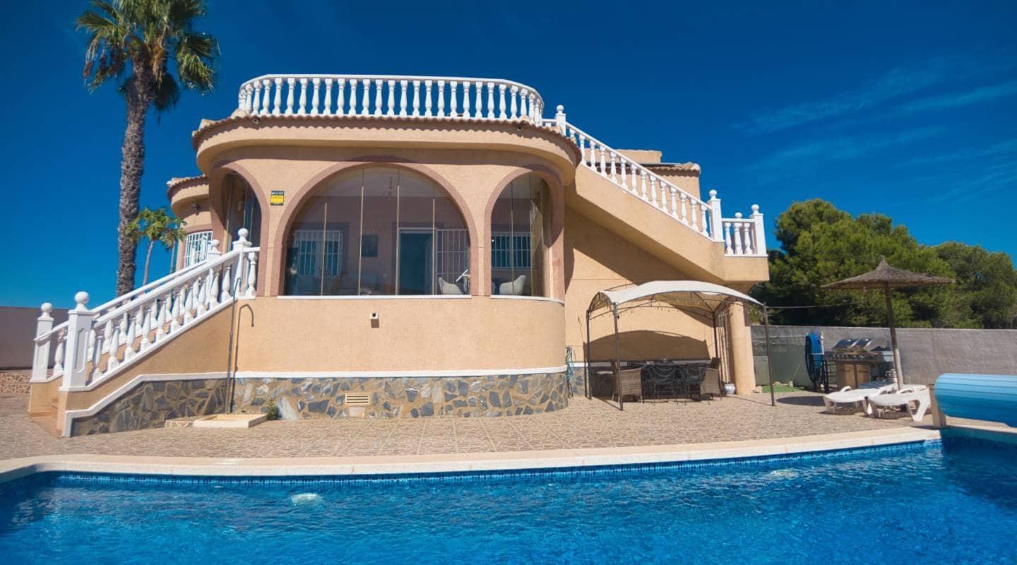 3 bedroom Villa for sale in Ciudad Quesada with pool garage - € 389,000 (Ref: 8047793)