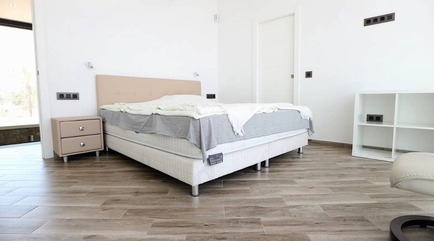 3 soverom Villa til salgs i Torrevieja med svømmebasseng - € 709 000 (Ref: 8049670)