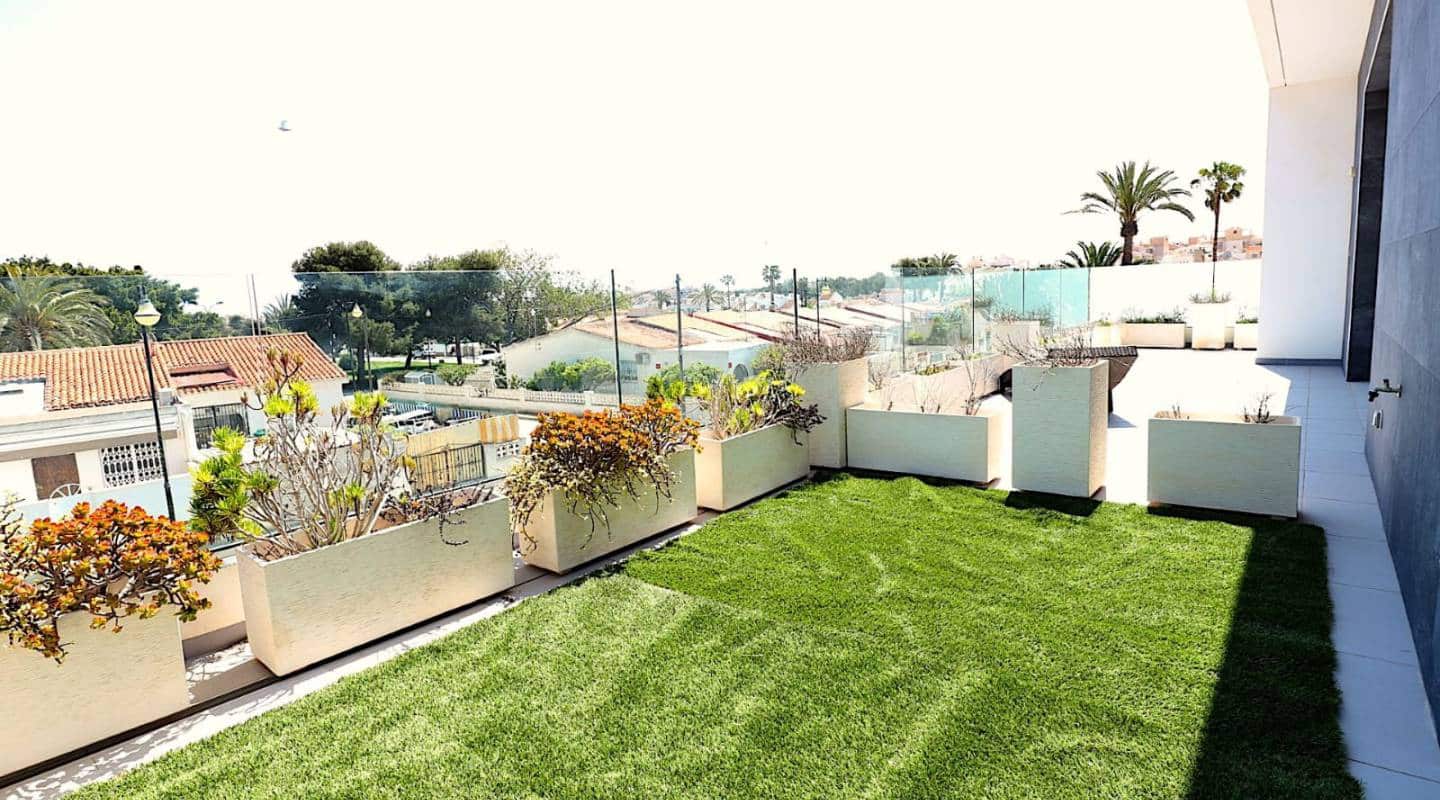 3 soverom Villa til salgs i Torrevieja med svømmebasseng - € 709 000 (Ref: 8049670)