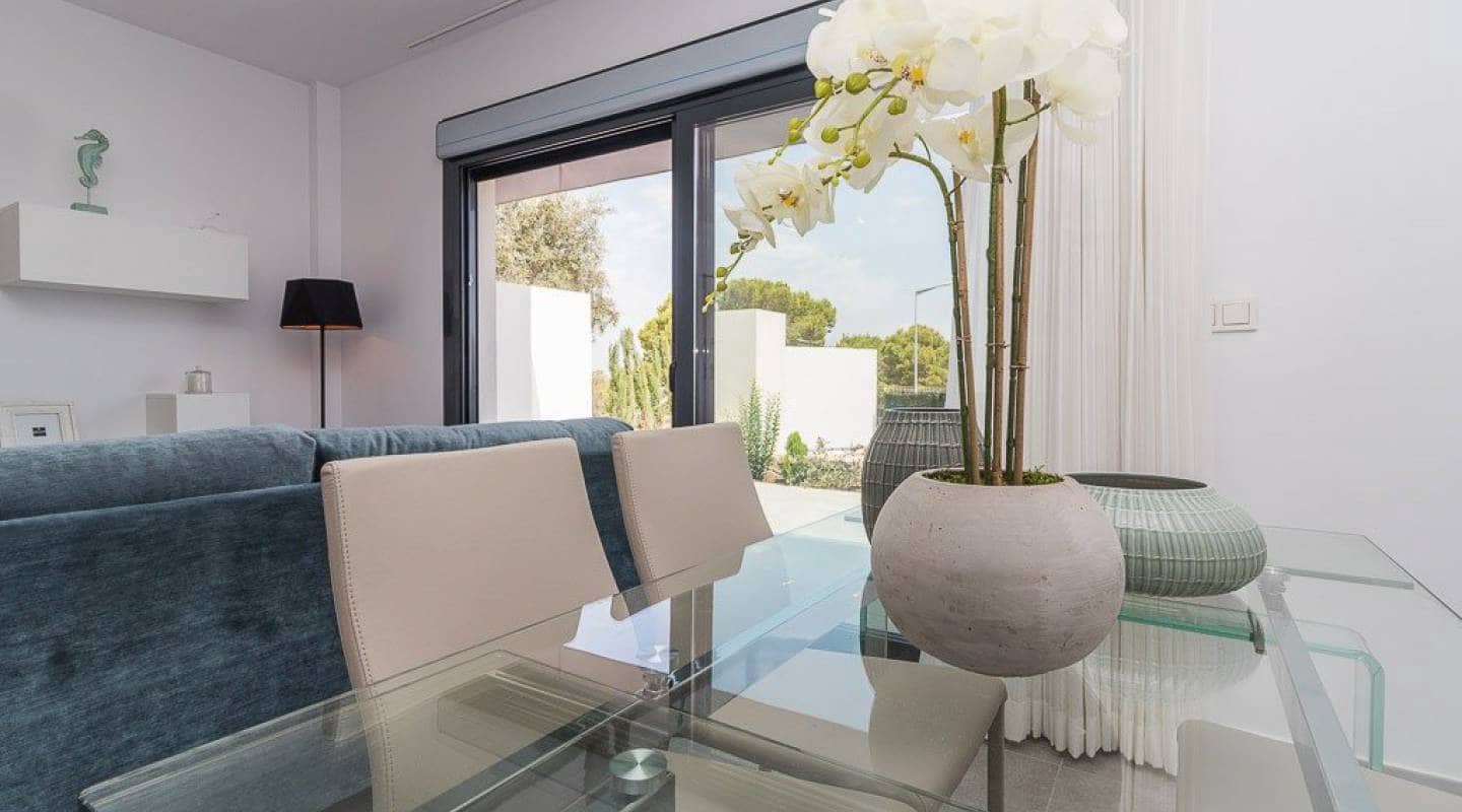 3 chambre Bungalow à vendre à Torrevieja avec piscine - 279 900 € (Ref: 8049683)