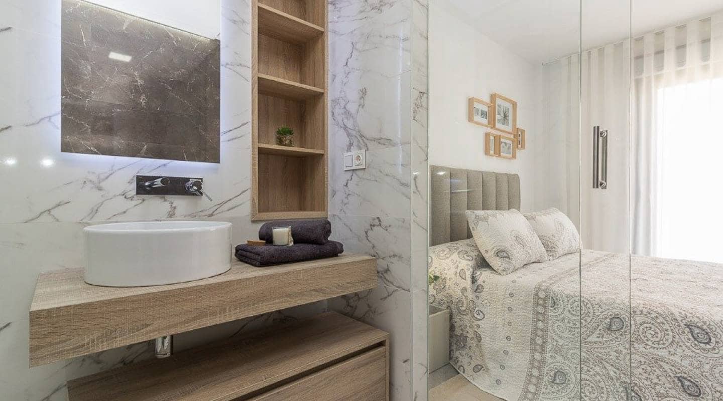 3 chambre Bungalow à vendre à Torrevieja avec piscine - 279 900 € (Ref: 8049683)