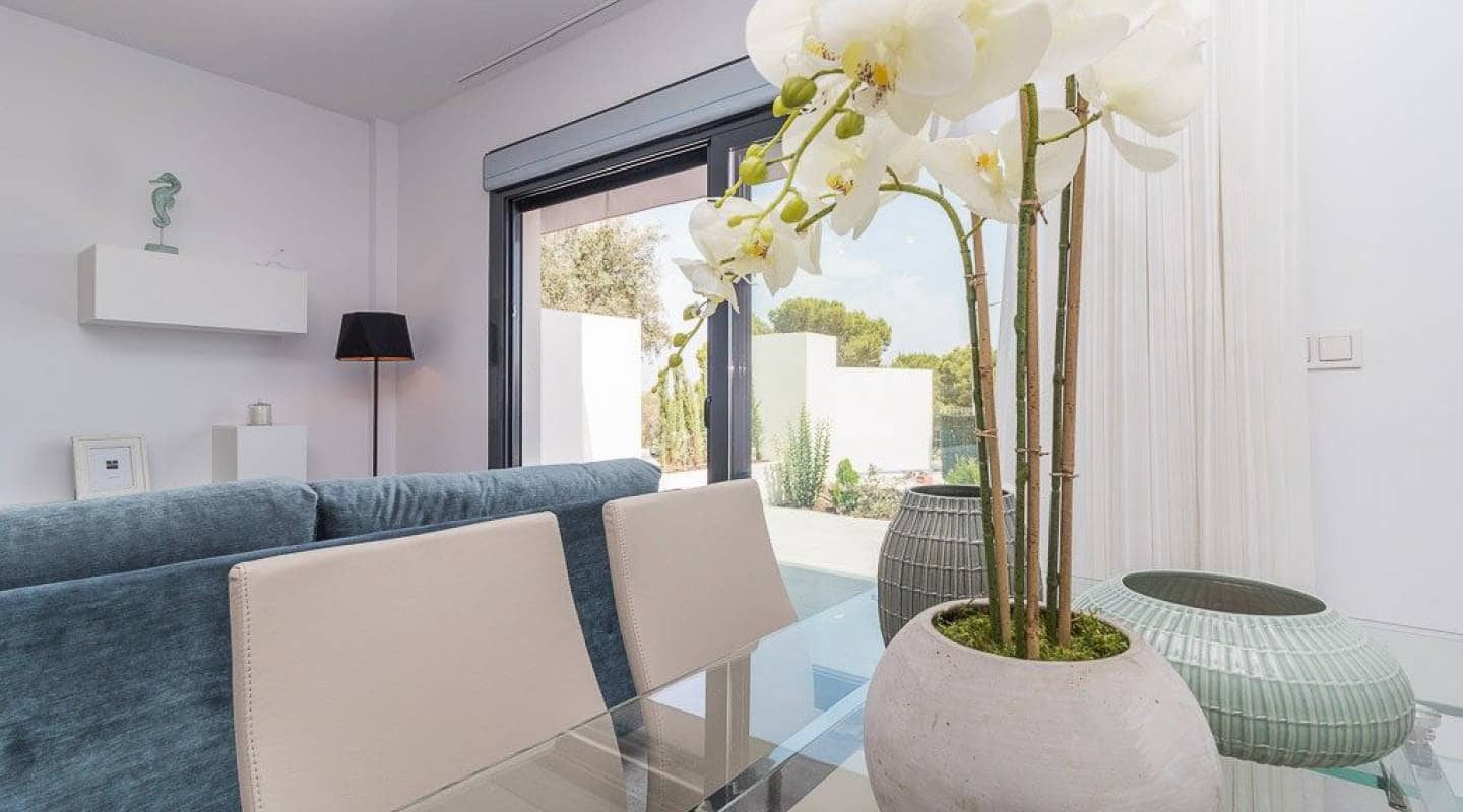 3 chambre Bungalow à vendre à Torrevieja avec piscine - 279 900 € (Ref: 8049683)