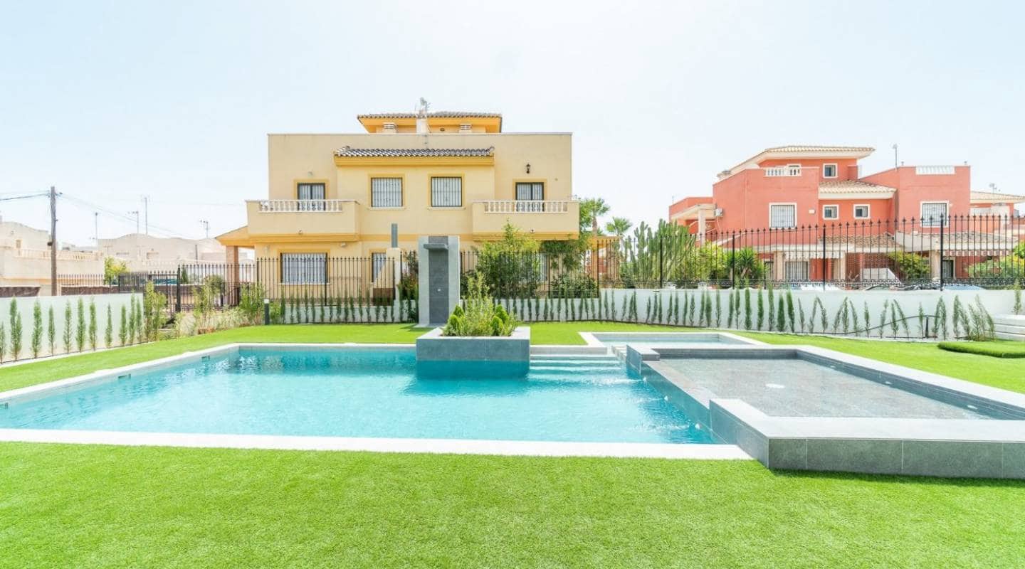 3 chambre Bungalow à vendre à Torrevieja avec piscine - 279 900 € (Ref: 8049683)