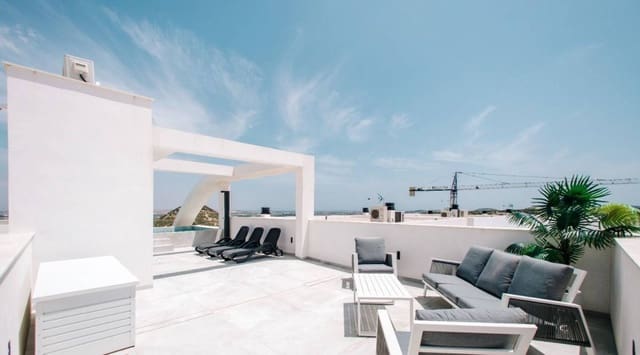 Bungalow de 2 habitaciones en Ciudad Quesada, Rojales en venta con piscina - 475.000 € (Ref: 8049720)