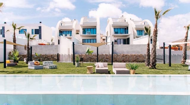 Bungalow de 2 habitaciones en Ciudad Quesada, Rojales en venta con piscina - 475.000 € (Ref: 8049720)