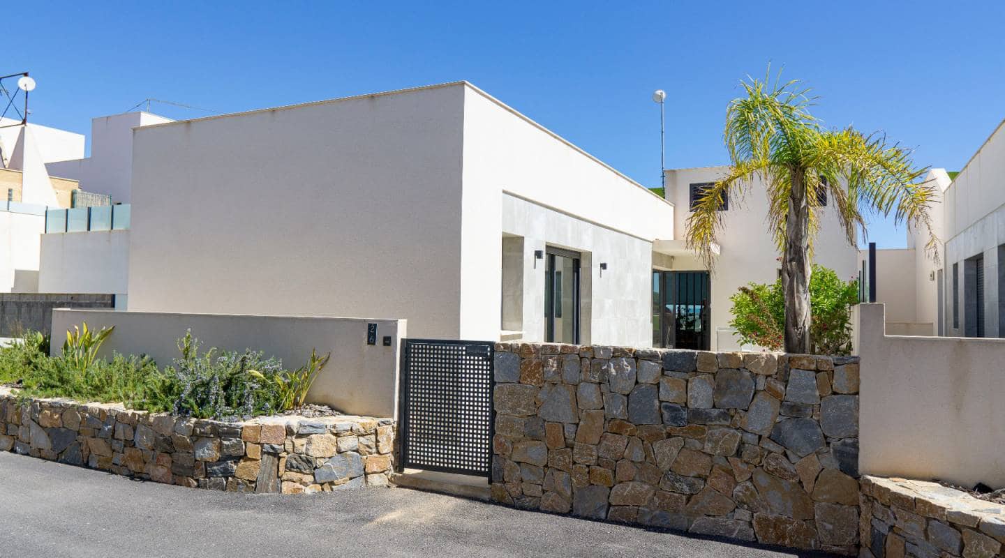 4 soveværelse Villa til salg i Ciudad Quesada med swimmingpool - € 499.000 (Ref: 8172008)