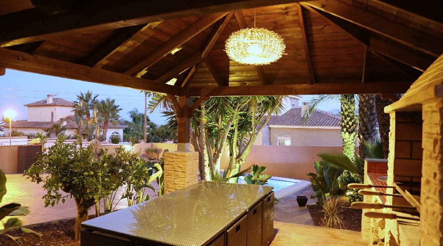 4 soveværelse Villa til salg i Ciudad Quesada med swimmingpool - € 895.000 (Ref: 8188934)