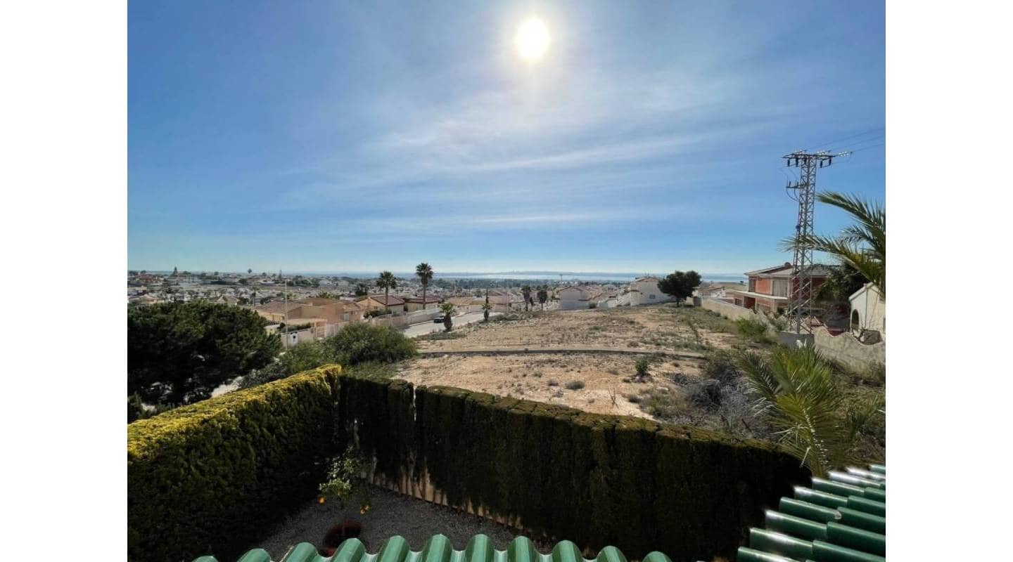 4 bedroom Villa for sale in Ciudad Quesada with pool - € 950,000 (Ref: 8317311)