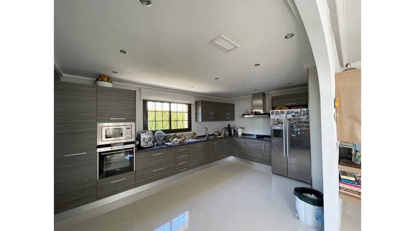 4 bedroom Villa for sale in Ciudad Quesada with pool - € 950,000 (Ref: 8317311)