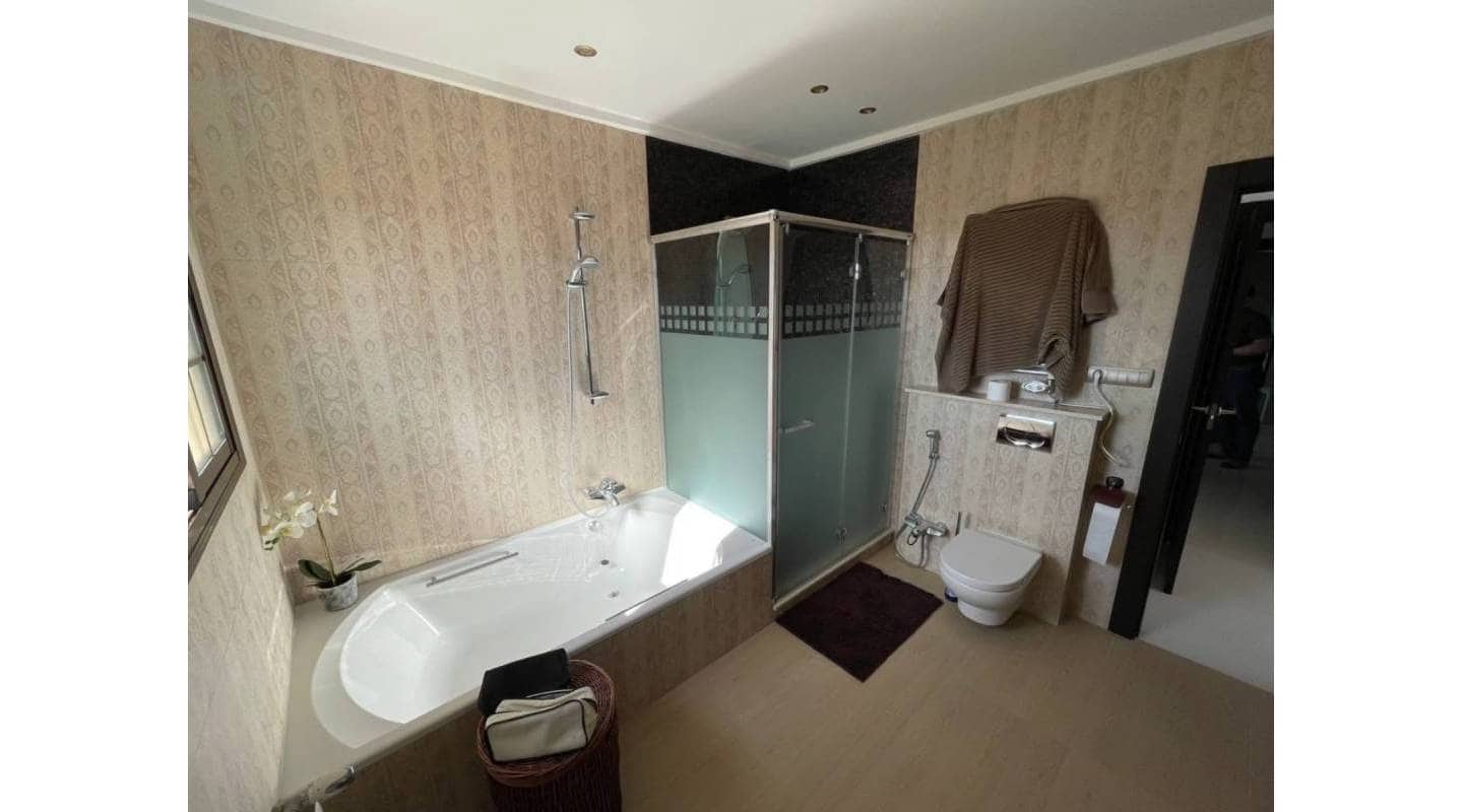 4 bedroom Villa for sale in Ciudad Quesada with pool - € 950,000 (Ref: 8317311)