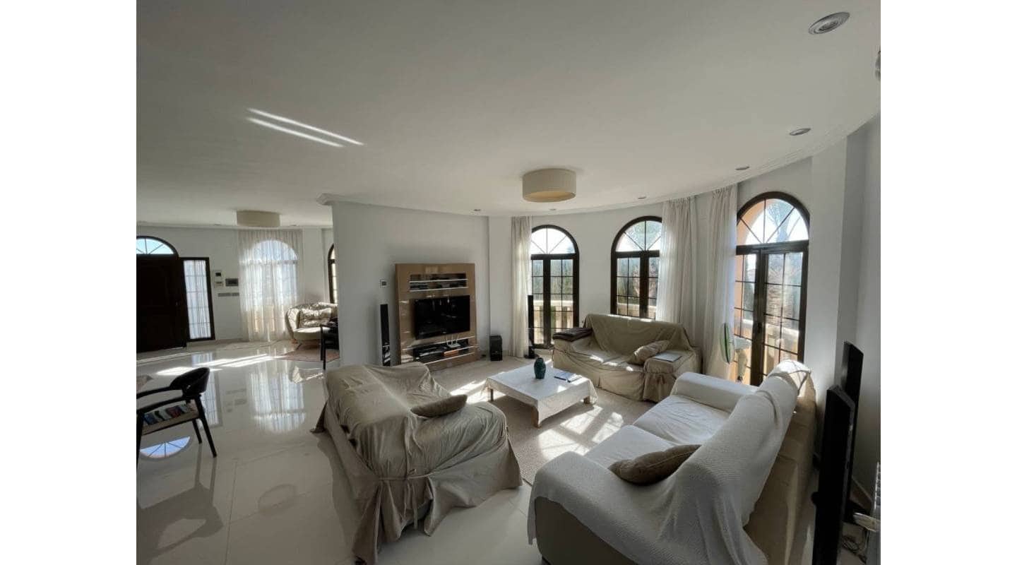 4 bedroom Villa for sale in Ciudad Quesada with pool - € 950,000 (Ref: 8317311)