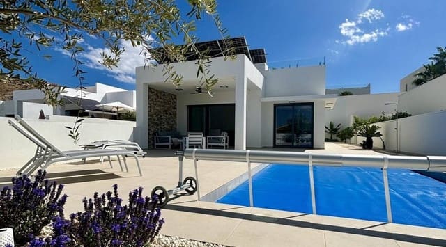 3 Zimmer Villa zu verkaufen in Benijófar mit Pool - 478.732 € (Ref: 8649118)