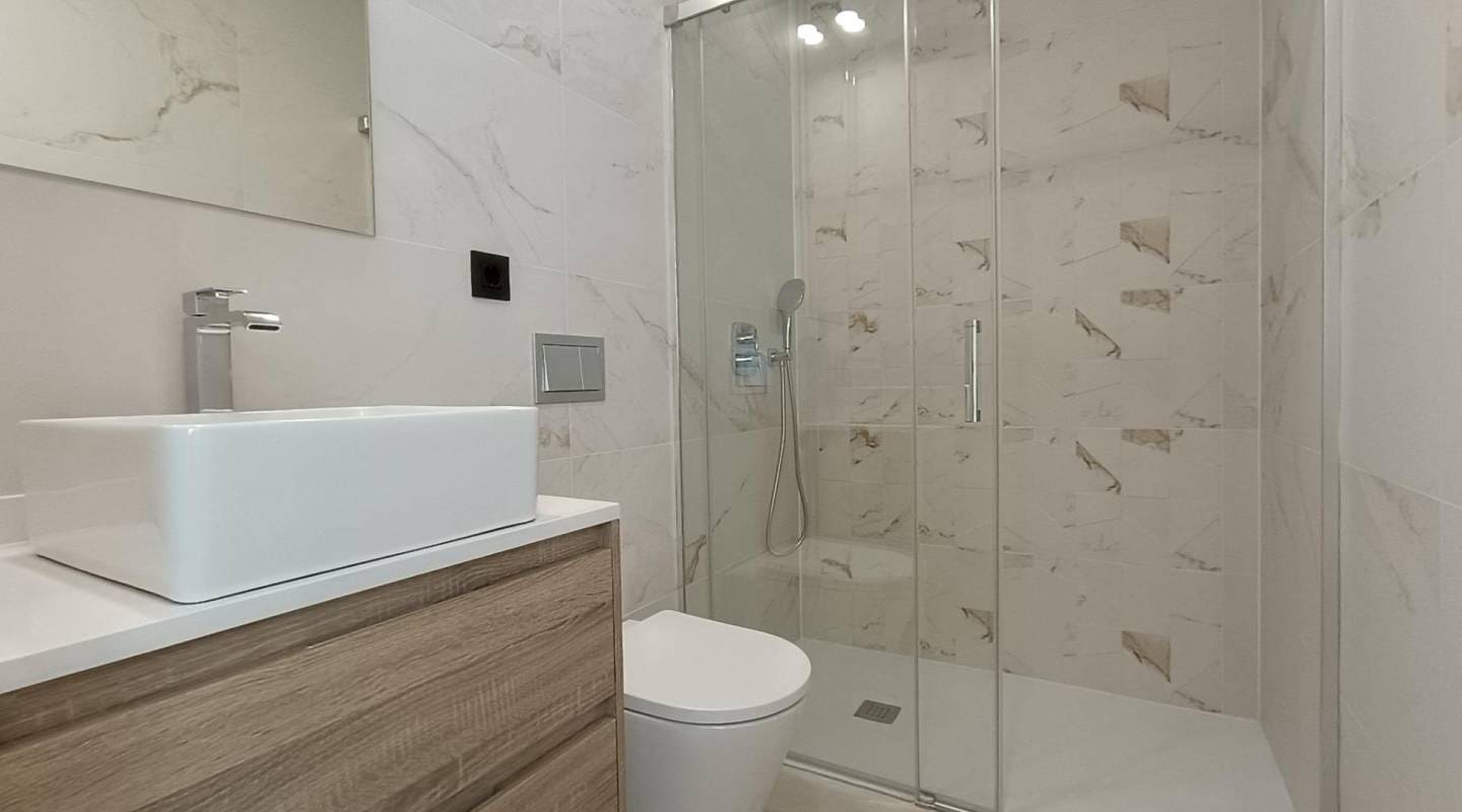 3 bedroom Villa for sale in Benijofar with pool - € 449,000 (Ref: 8649119)